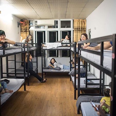 Meow Hostel Hanoi Buitenkant foto