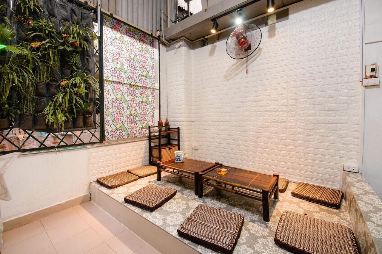Meow Hostel Hanoi Buitenkant foto