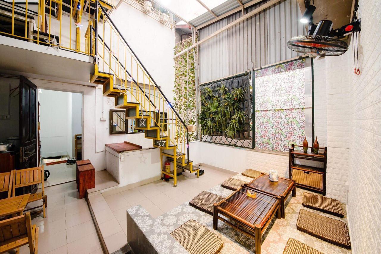 Meow Hostel Hanoi Buitenkant foto